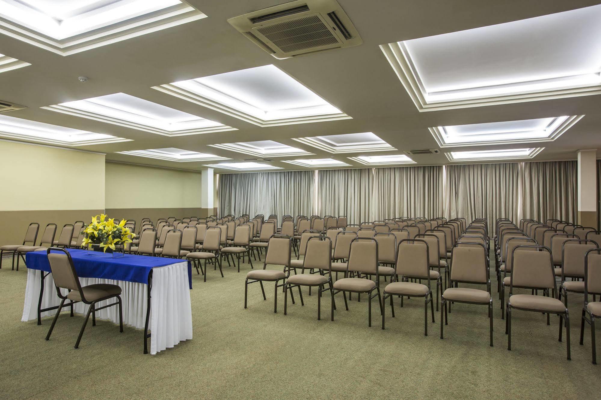 Astron Suites Sao Jose Dos Pinhais By Nobile Buitenkant foto