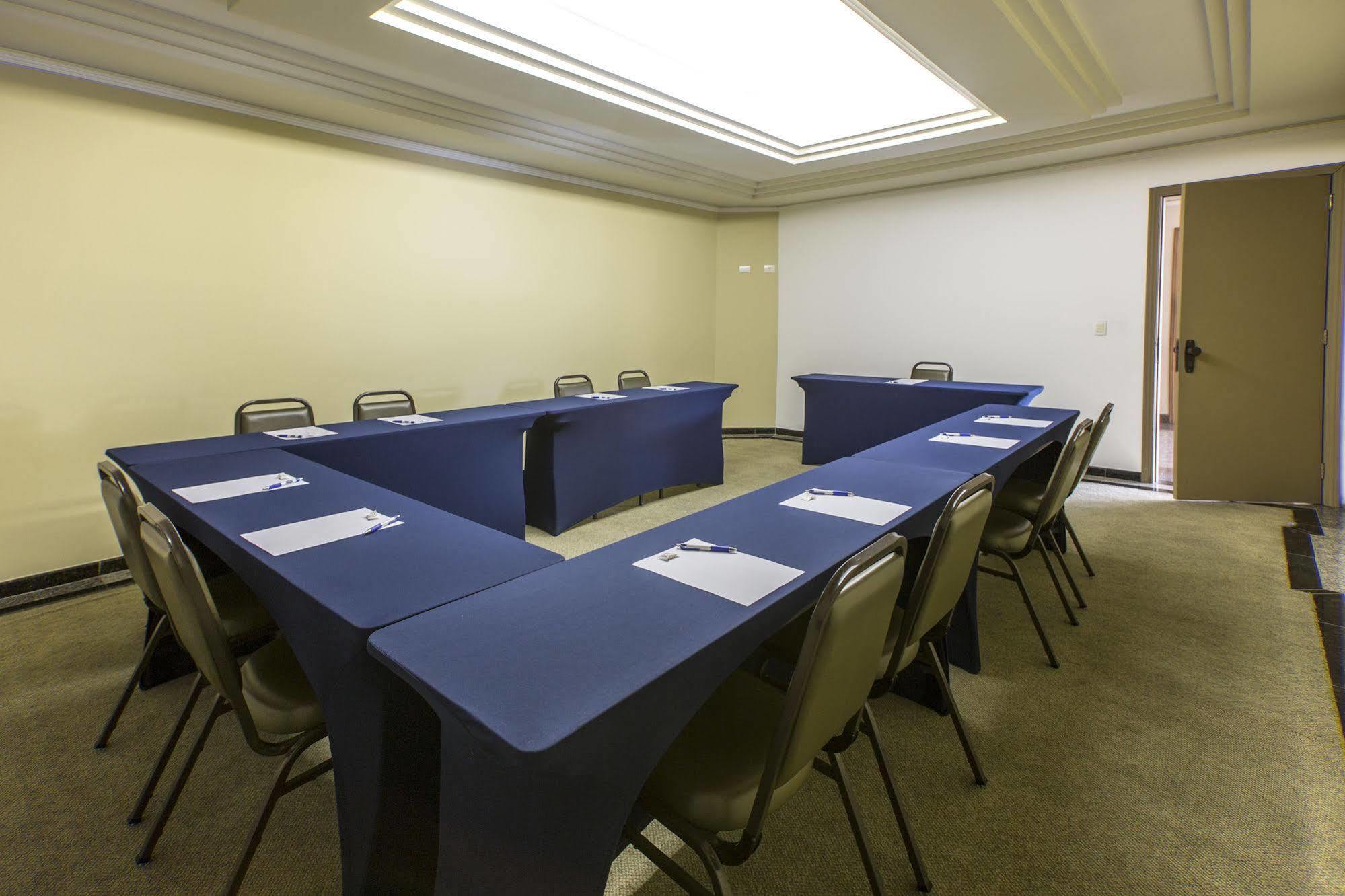 Astron Suites Sao Jose Dos Pinhais By Nobile Buitenkant foto